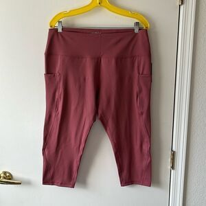 Uurun Cropped Leggings Size XXL NWT Athletic Pink